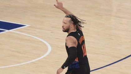 NBA直播-只差13分！库里保持了9年的NBA历史纪录，即将被布伦森打破|斯蒂芬·库里|季后赛|尼克斯|总决赛|圣安东尼奥马刺队_新浪体育_新浪新闻